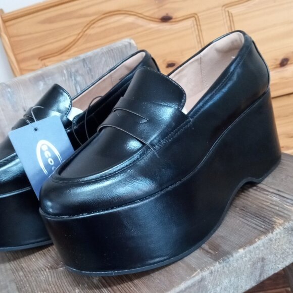 Scoop NYC Shoes - Scoop NYC Women’s Size 9 Platform Penny Loafers NEW!